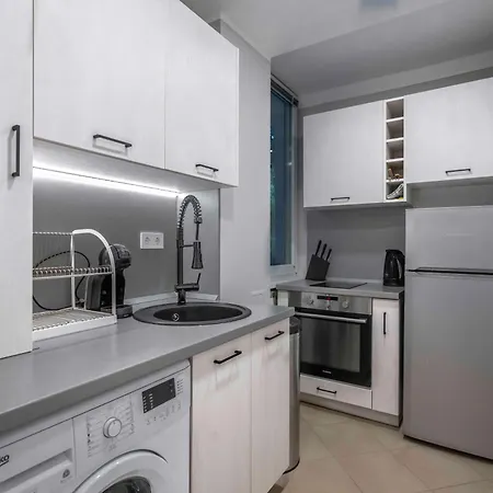 Lejlighed Silver Gem -1bd With Desk And Balcony Sofia